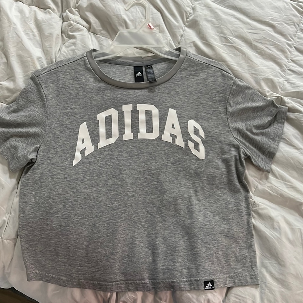 Adidas t-shirt